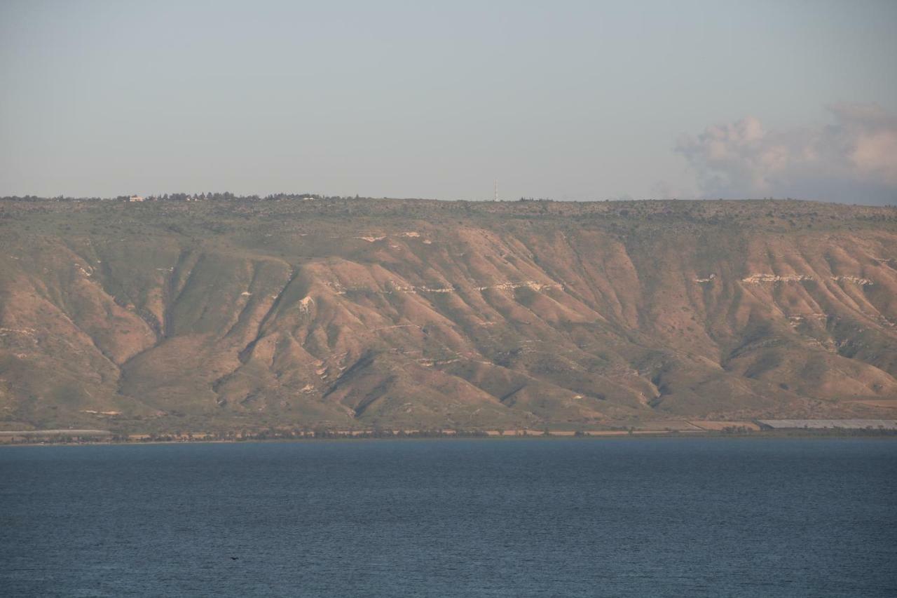 Tiberias Apartment Luaran gambar