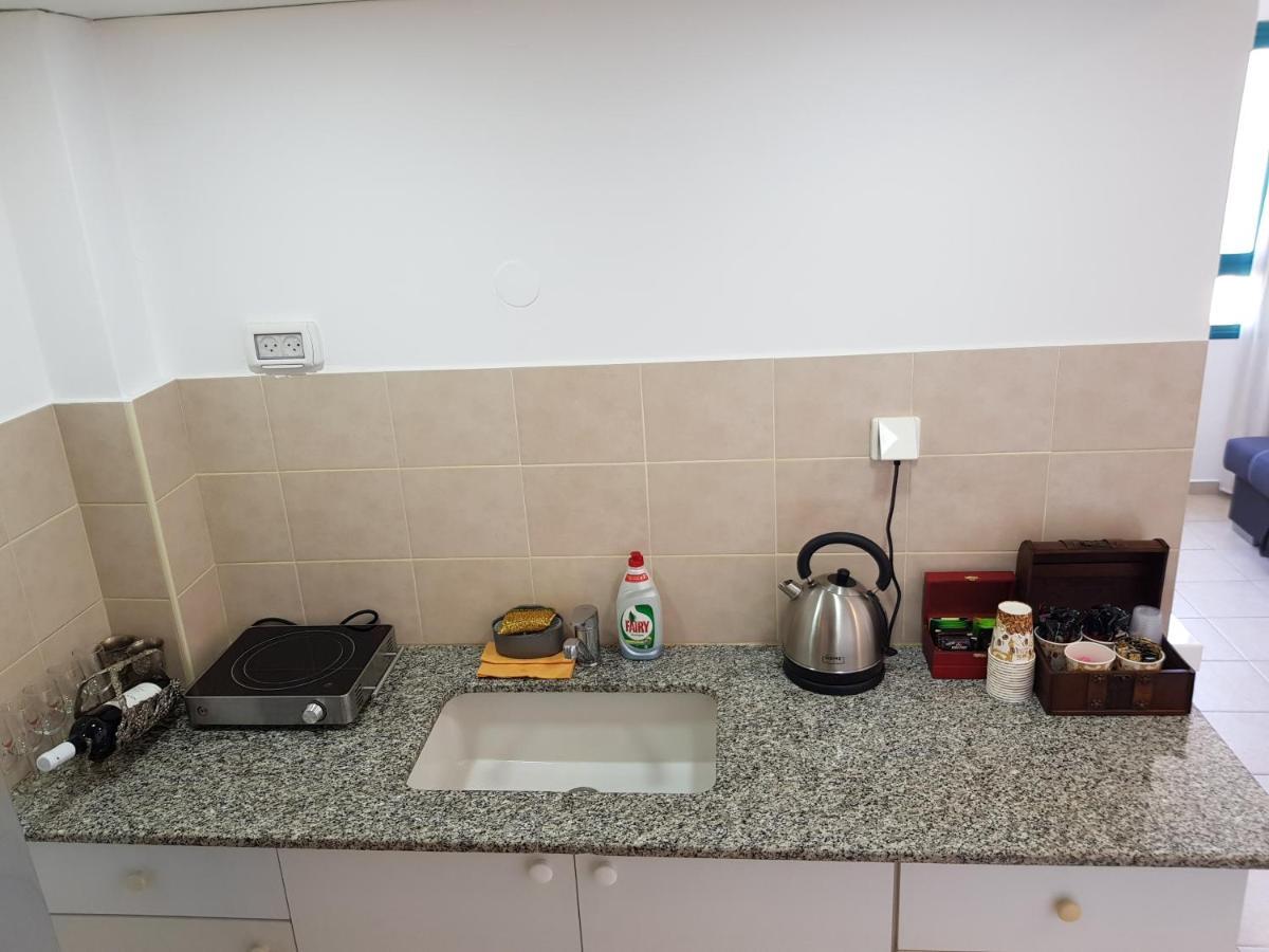 Tiberias Apartment Luaran gambar